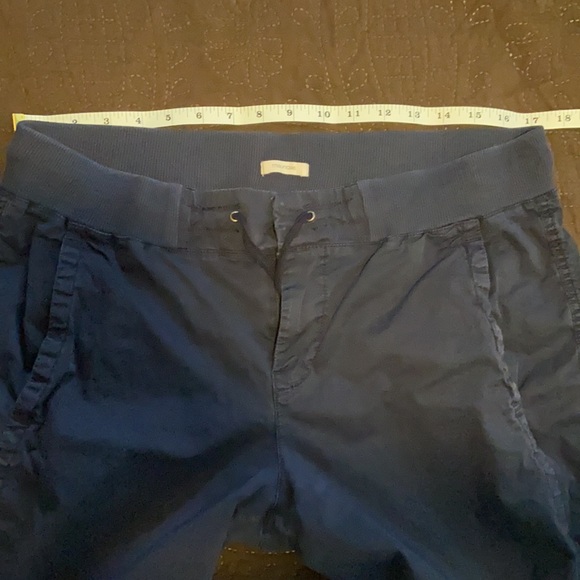 Maurices capris - Picture 2 of 4